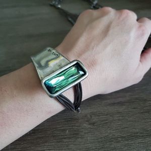 Uno de 50 sterling silver cuff with gemstone